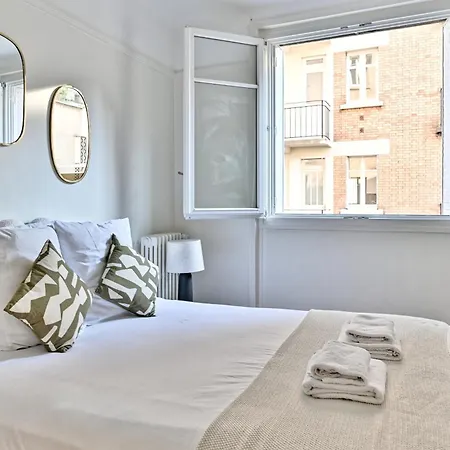 Apparement A 5 Minutes De Paris - Apartment *