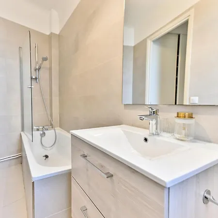 Apparement A 5 Minutes De Paris - Neuilly-sur-Seine